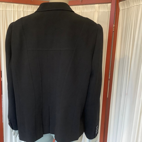 BASLER Womans Black Blazer 3 Button With Pleats on the Back Size 48/ US 16 - Picture 3 of 9